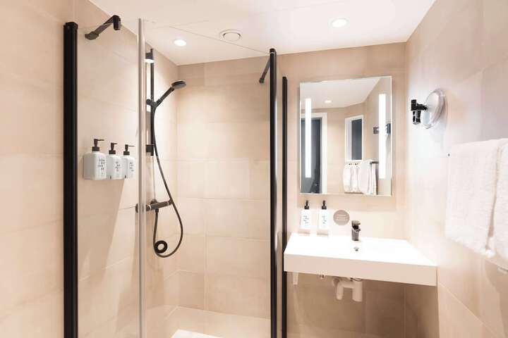 Clean Restrooms