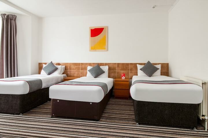 Room 41 of 64
