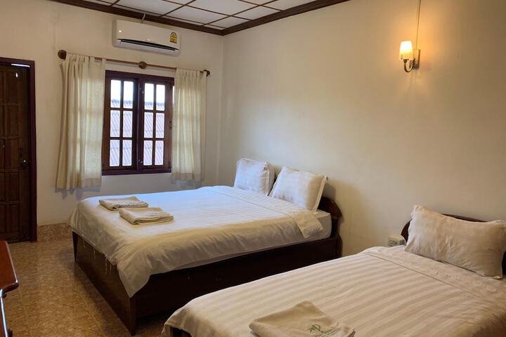 Room 26 of 61