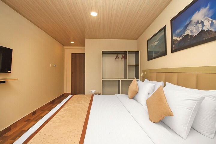Room 10 of 39