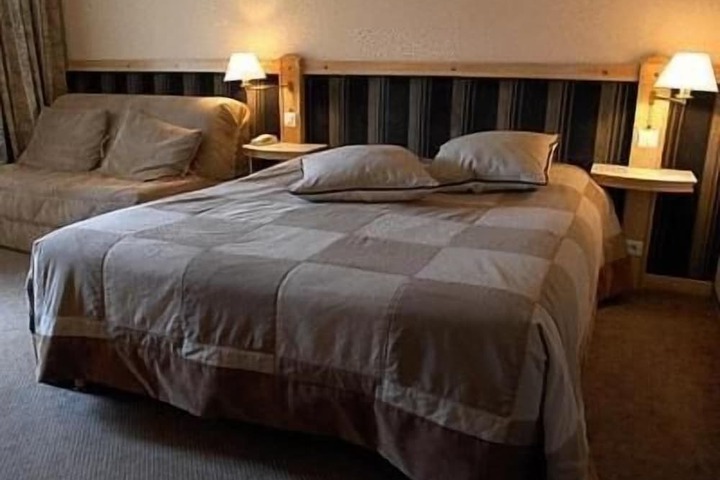Room 15 of 54