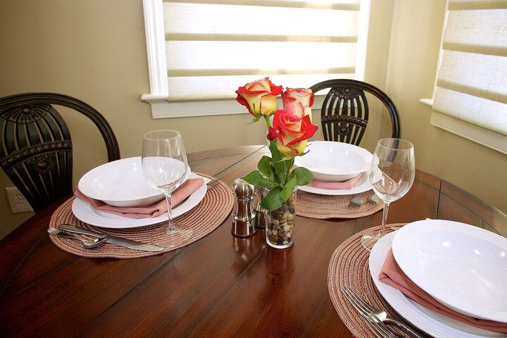 Dining Photos