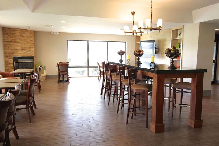 Breakfast area