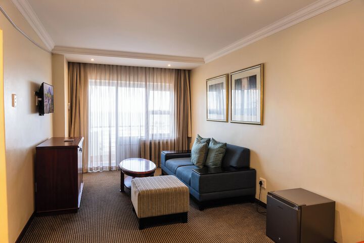 Room 34 of 73