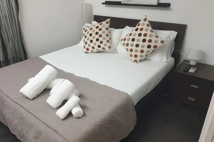 Room 3 of 17