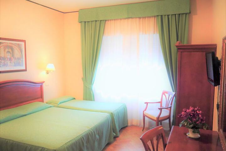 Room 39 of 201