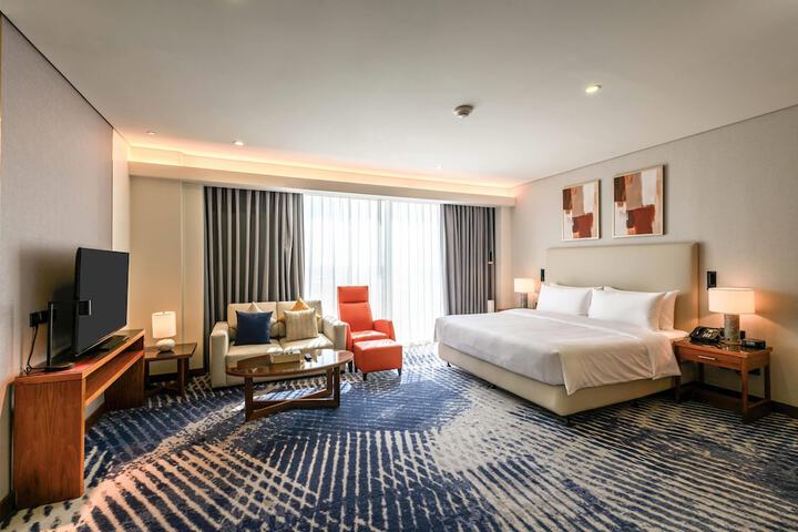 Room 25 of 106