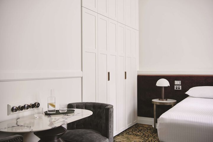 Room 50 of 100