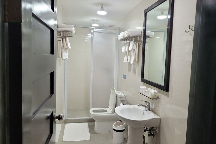 Room 45 of 112