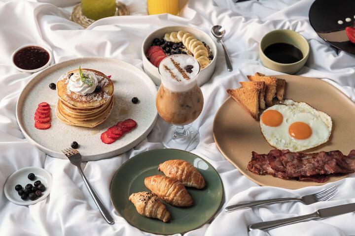 Breakfast/Coffee Service 61 of 64