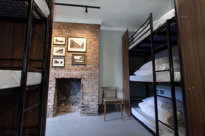 Room 8 of 55