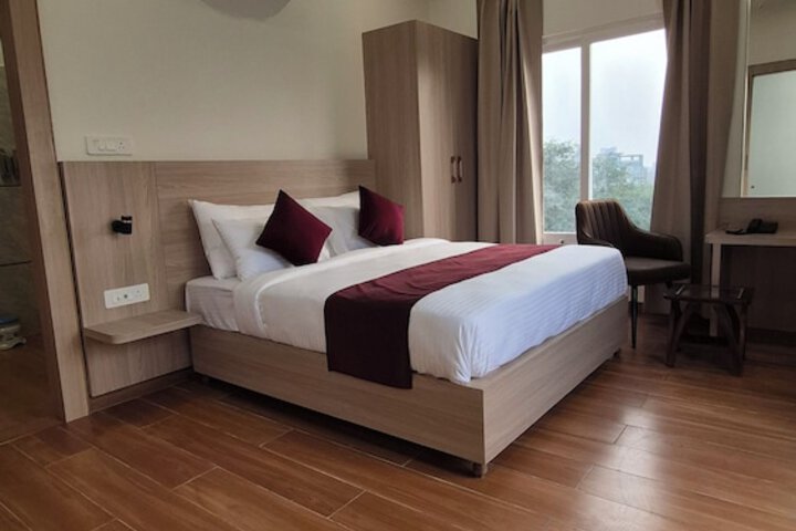 Room 21 of 36