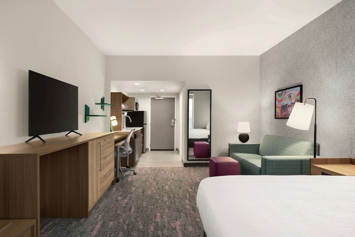Room 18 of 39