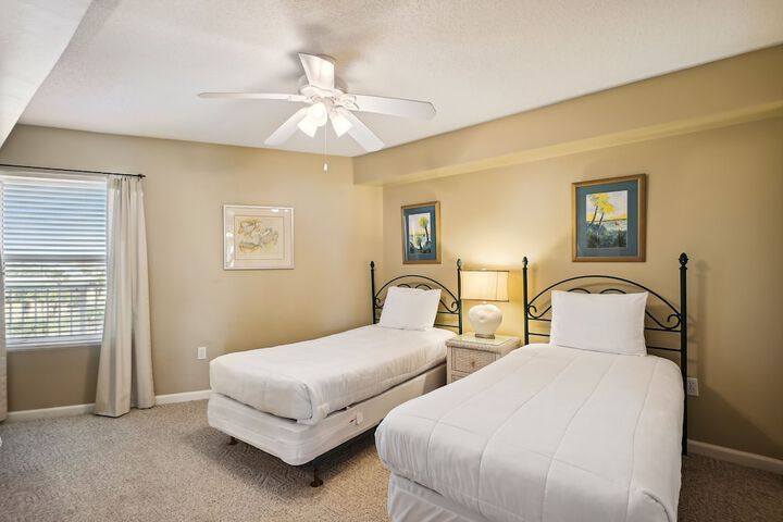 Room 4 of 54