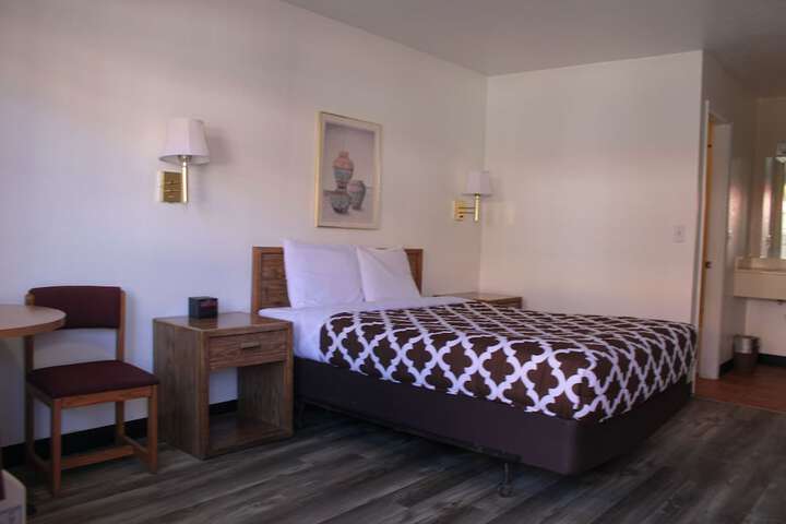 Standard Double Bed (2 of 6)