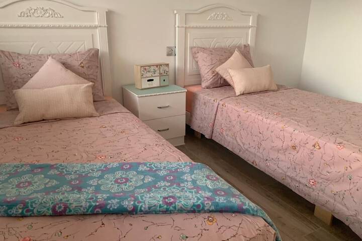 Room 3 of 8