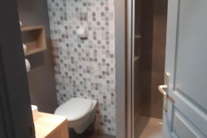 Room 14 of 21