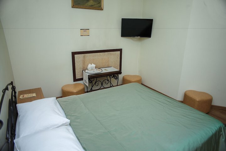 Room 13 of 45