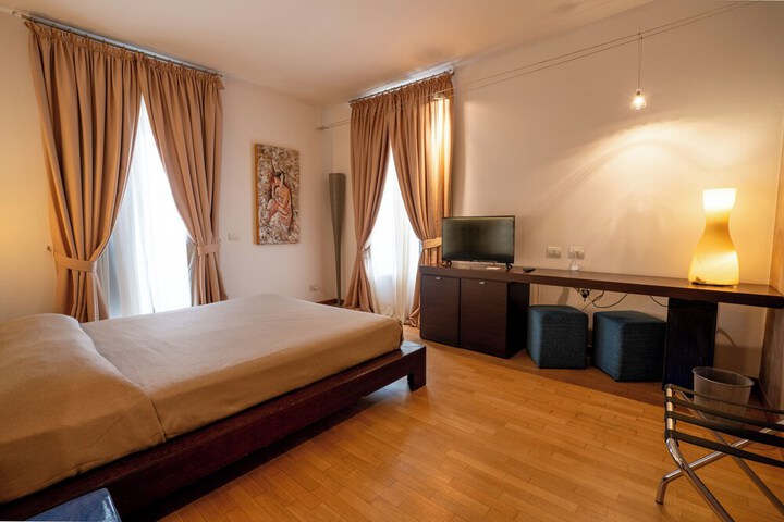 Room 12 of 62
