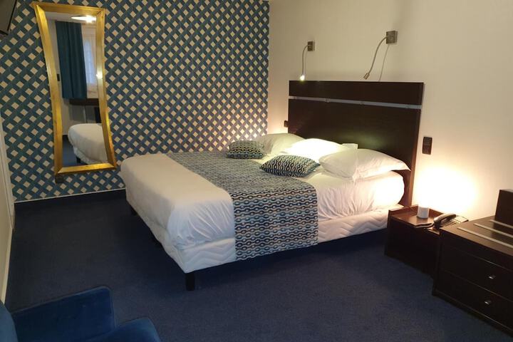 Room 22 of 64