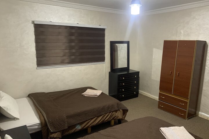 Room 13 of 22