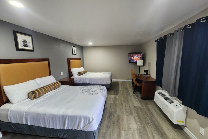 Room 12 of 31