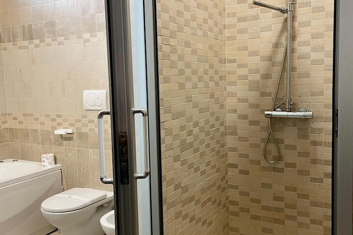 Room 45 of 72