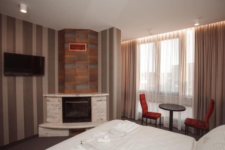 Room 15 of 54