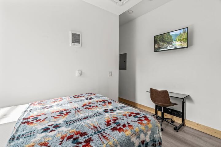 Room 14 of 110
