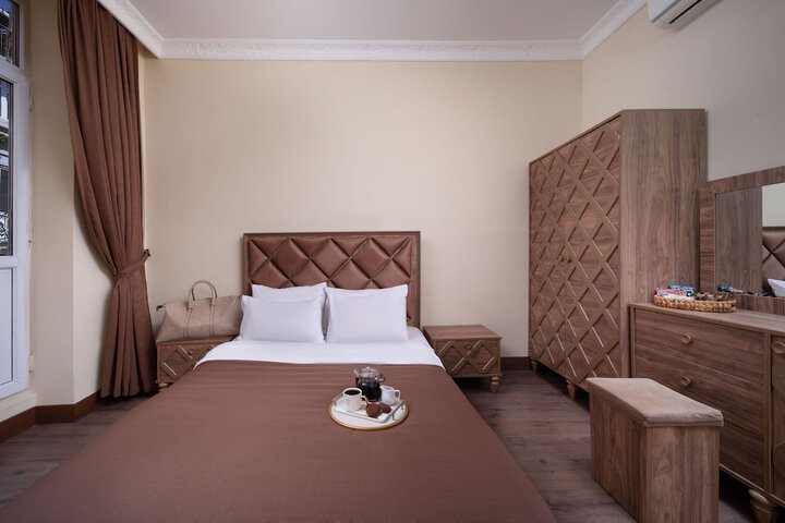 Room 7 of 22
