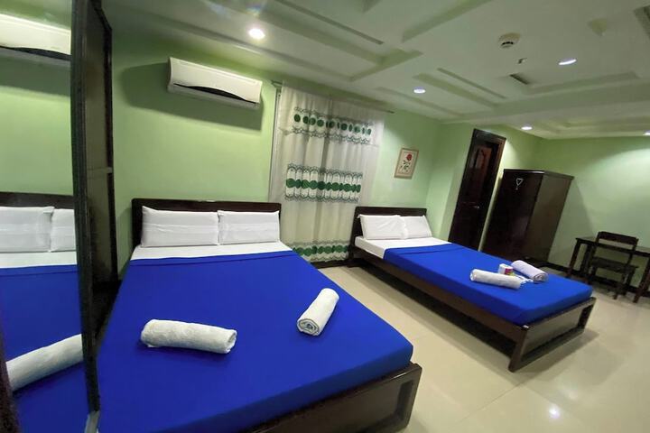Room 19 of 28