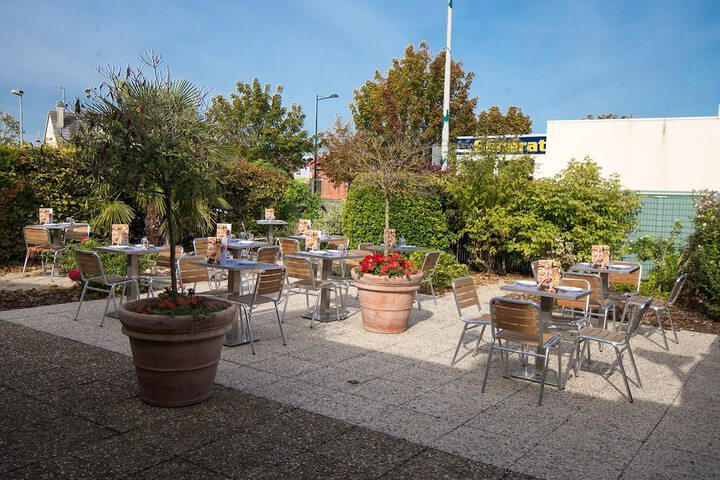 Terrace/Patio 10 of 27