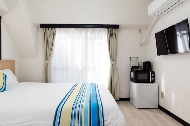 Room 2 of 39