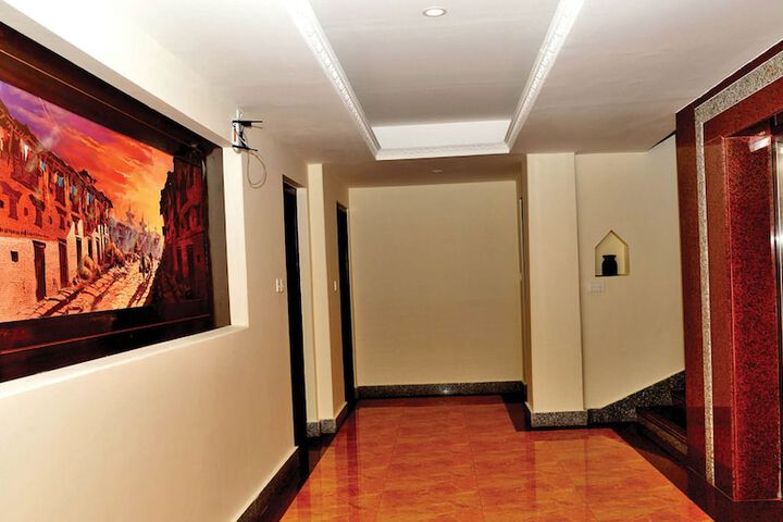 Ballroom/Hall 93 of 101