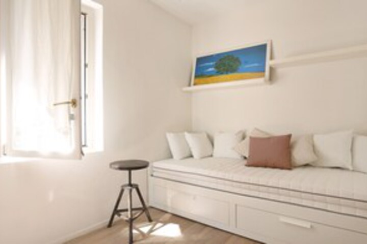Room 15 of 22