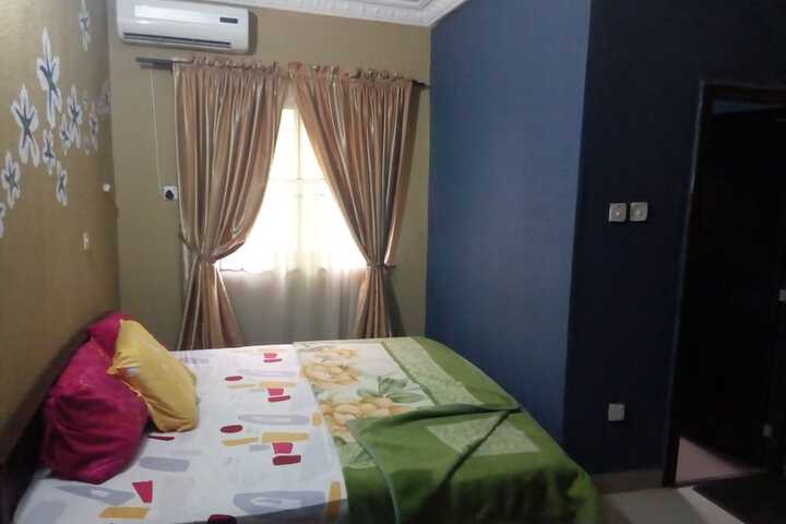 Room 14 of 26
