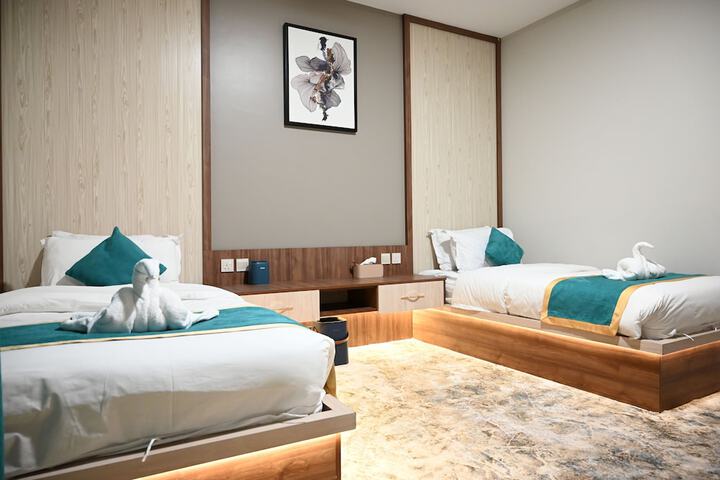 Room 28 of 61