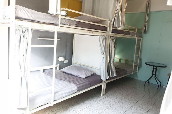 Room 13 of 43