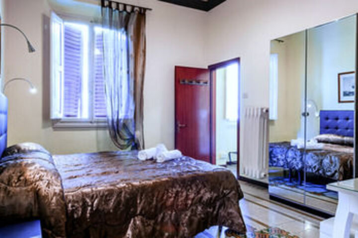 Room 33 of 160