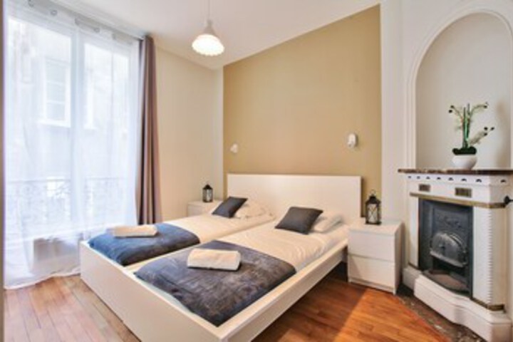 Room 16 of 16