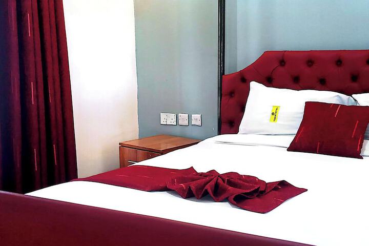Room 16 of 24