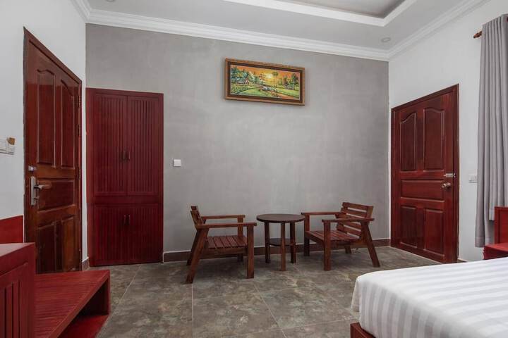 Room 17 of 37