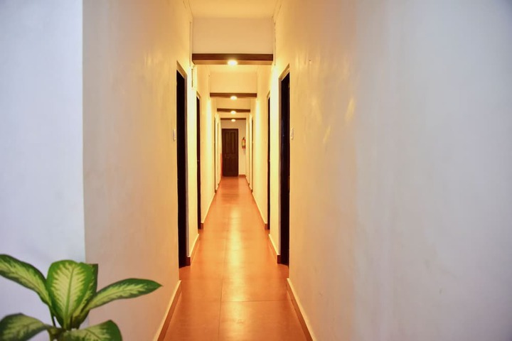 Ballroom/Hall 39 of 44