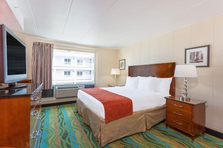 Room 18 of 34