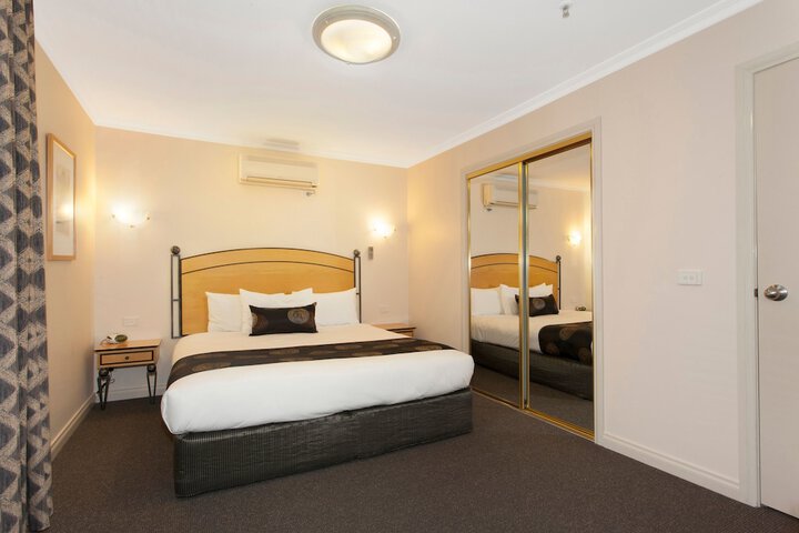 Room 6 of 57