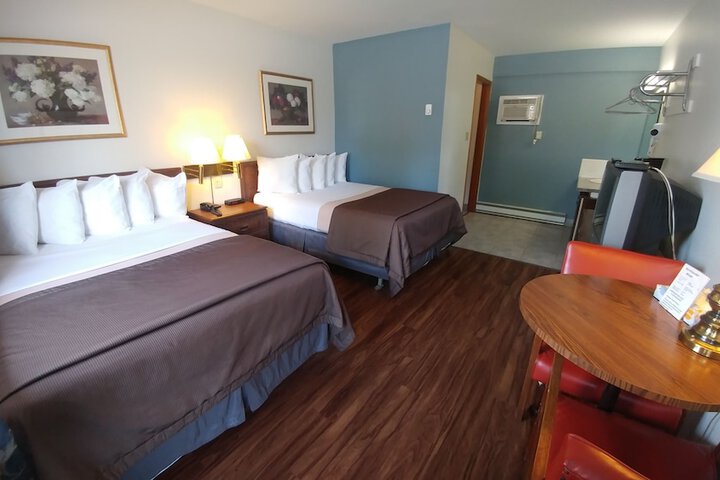 Room 10 of 23
