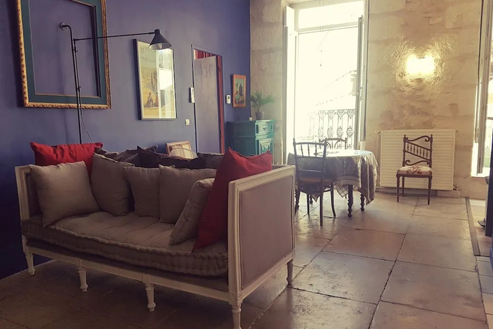Room 5 of 10