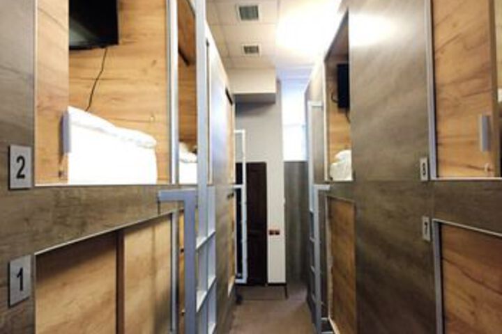Ballroom/Hall 17 of 25