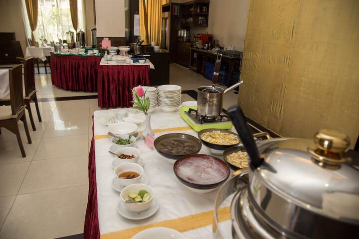 Dining 44 of 69