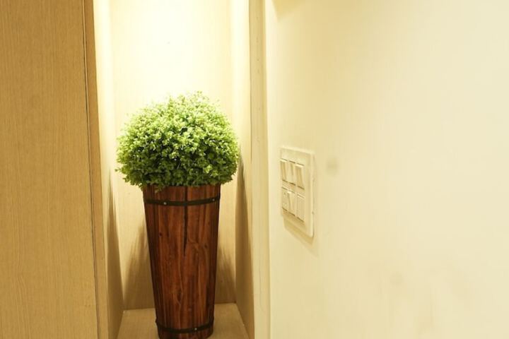 Room 12 of 70